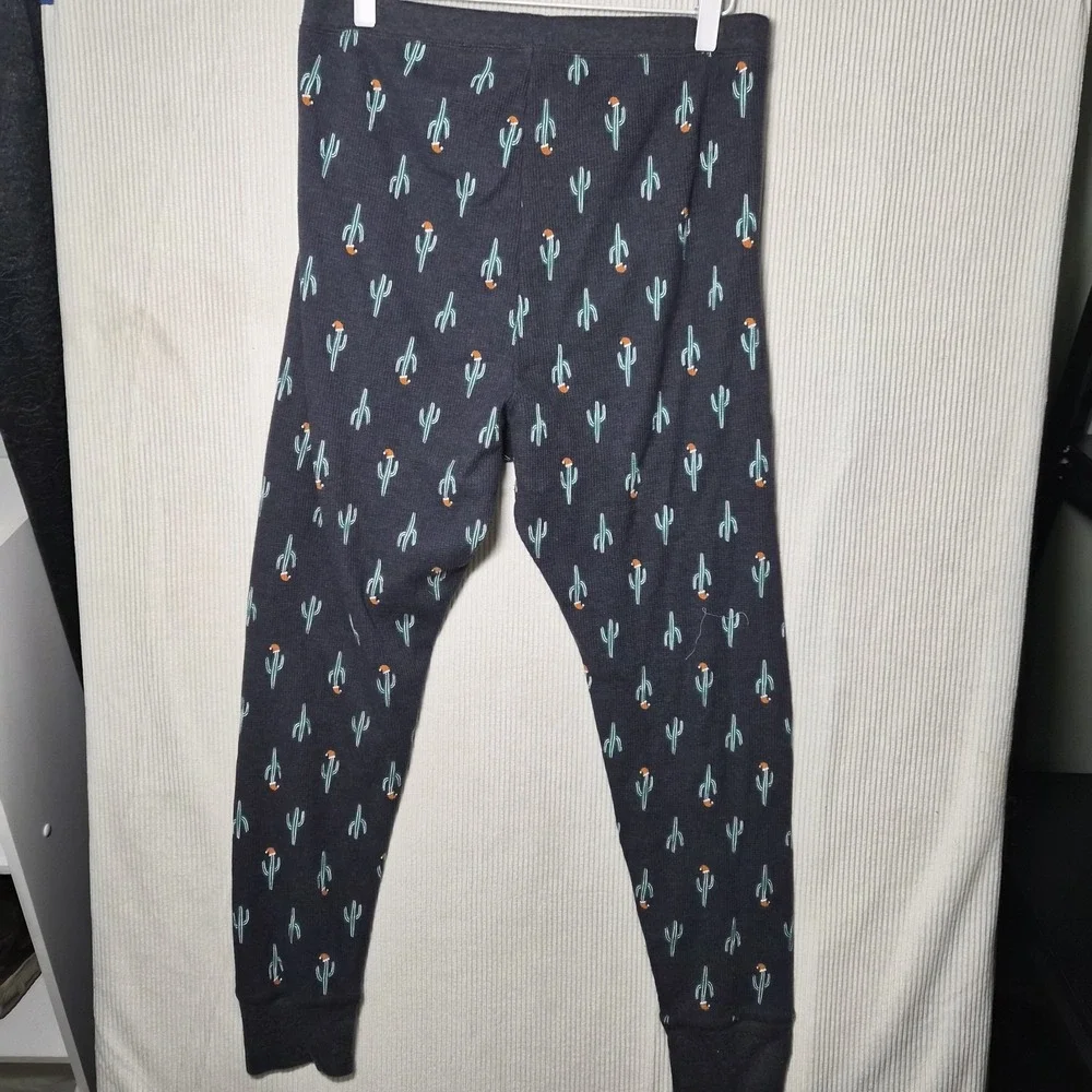Christmas Pajamas Santa Hat‎ Cactus Old Navy Sleepwear Lounge Set Size L/XL